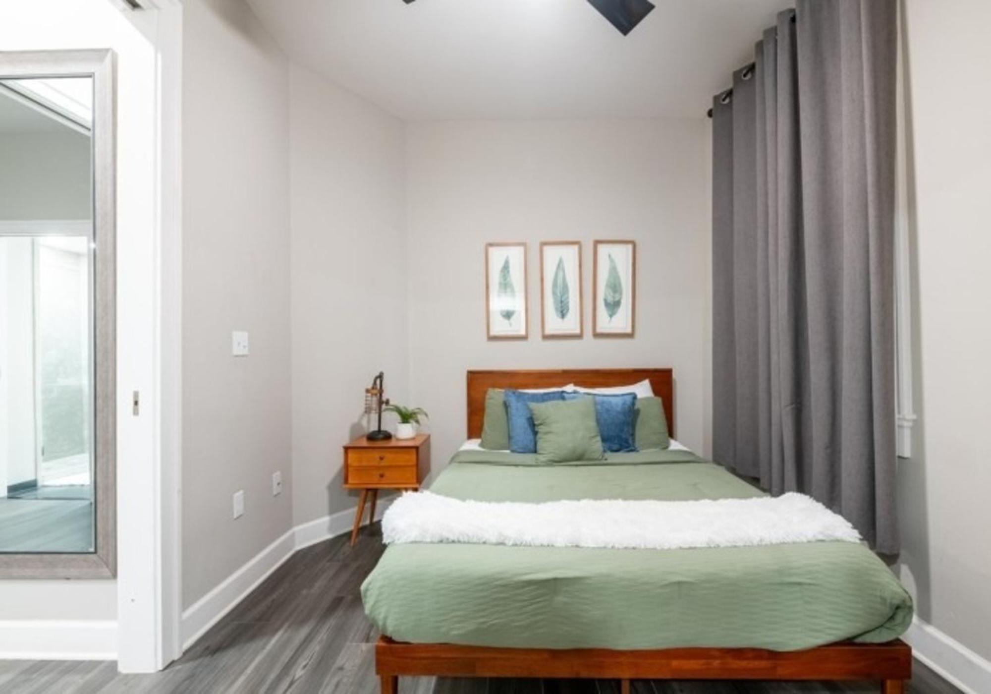 Bywater Apartahotel 3*